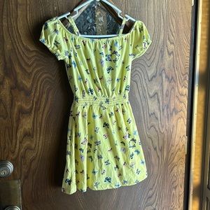 Girls Size 8 Yellow Butterfly Dress